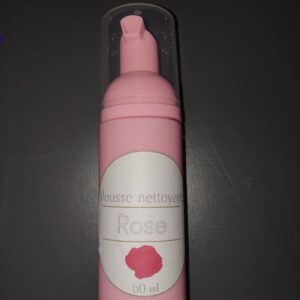 Mousse nettoyante a la rose